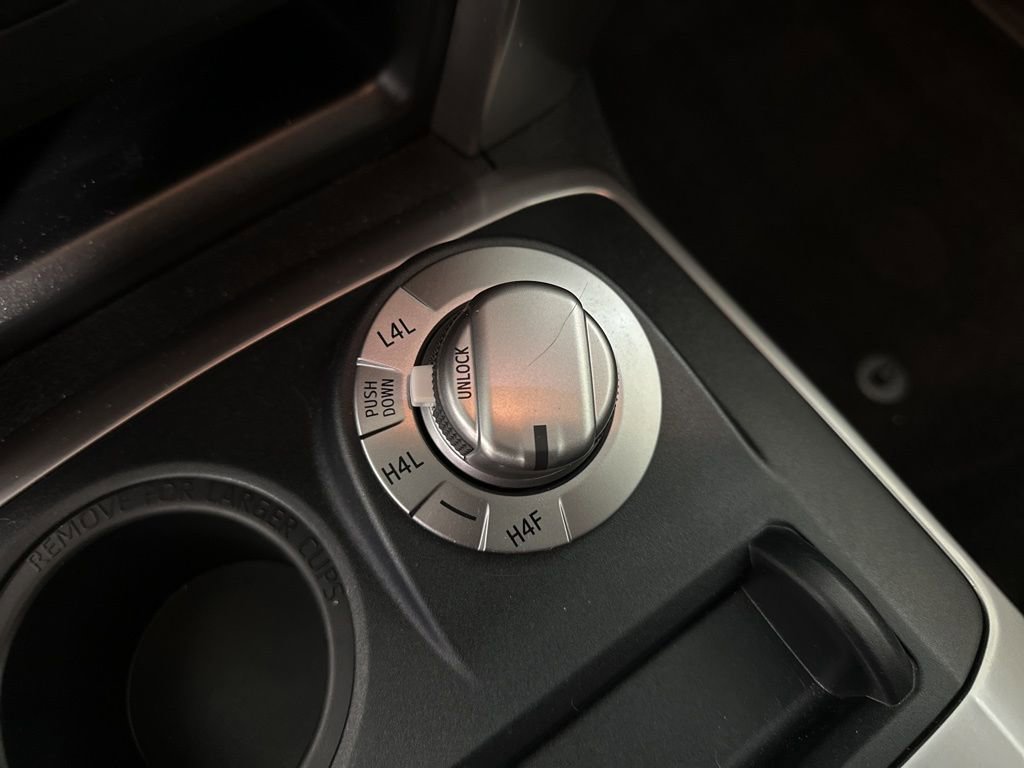 Used 2023 Toyota 4Runner Limited AWD/4WD image 27