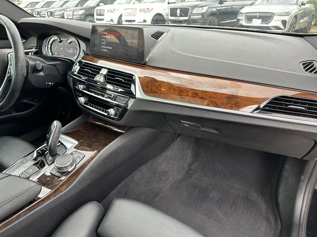 Used 2018 BMW 530i xDrive image 11