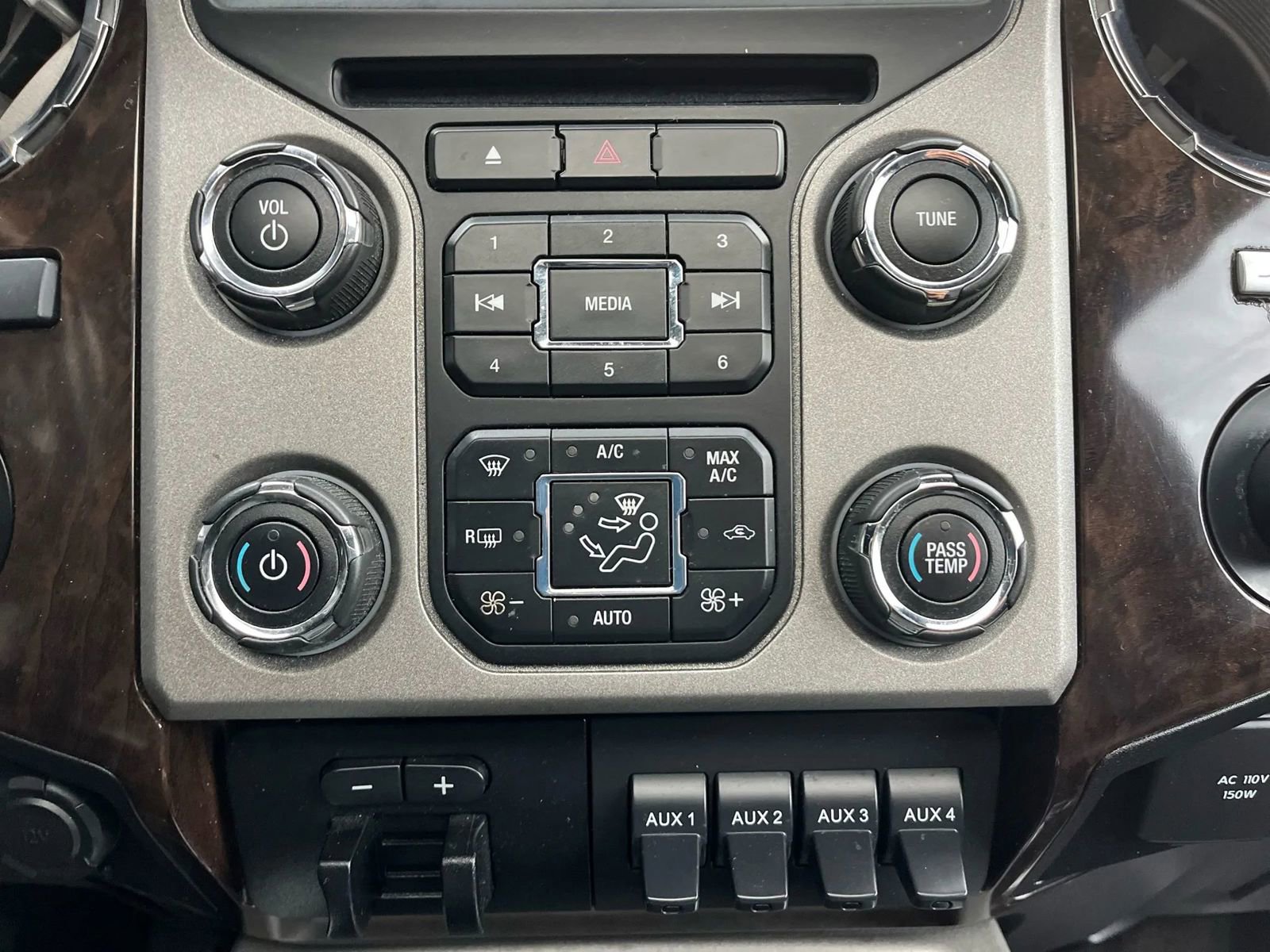 Used 2016 Ford F350 Platinum image 19