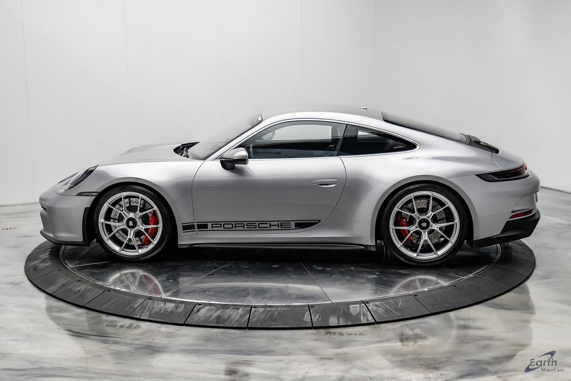 Used 2023 Porsche 911 GT3 RWD image 9