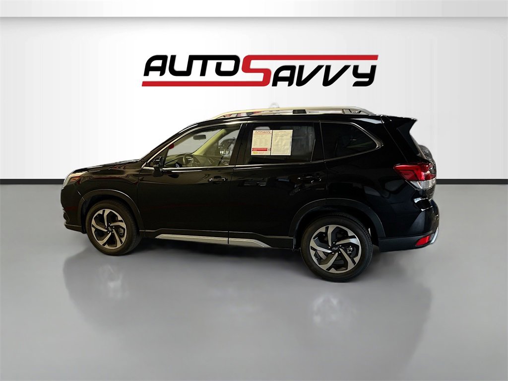 Used 2023 Subaru Forester Touring image 4
