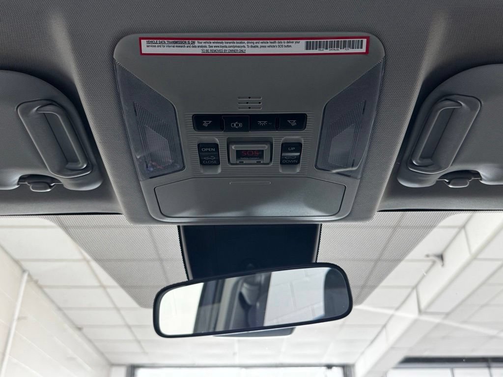 Used 2019 Toyota RAV4 XLE w/ Convenience Package FWD image 18