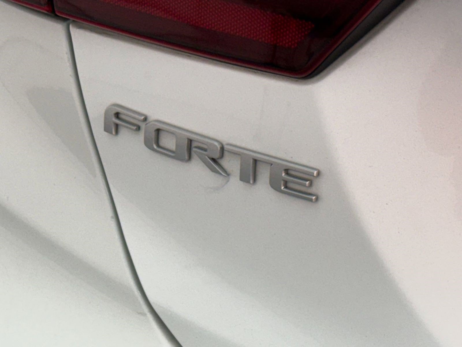 Used 2024 Kia Forte GT FWD image 21
