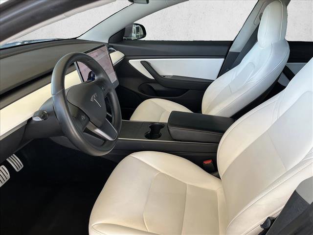 Used 2020 Tesla Model 3 Performance image 9