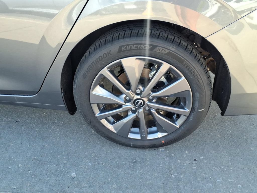 New 2026 Nissan Sentra SL w/ Floor Mat Package FWD image 10