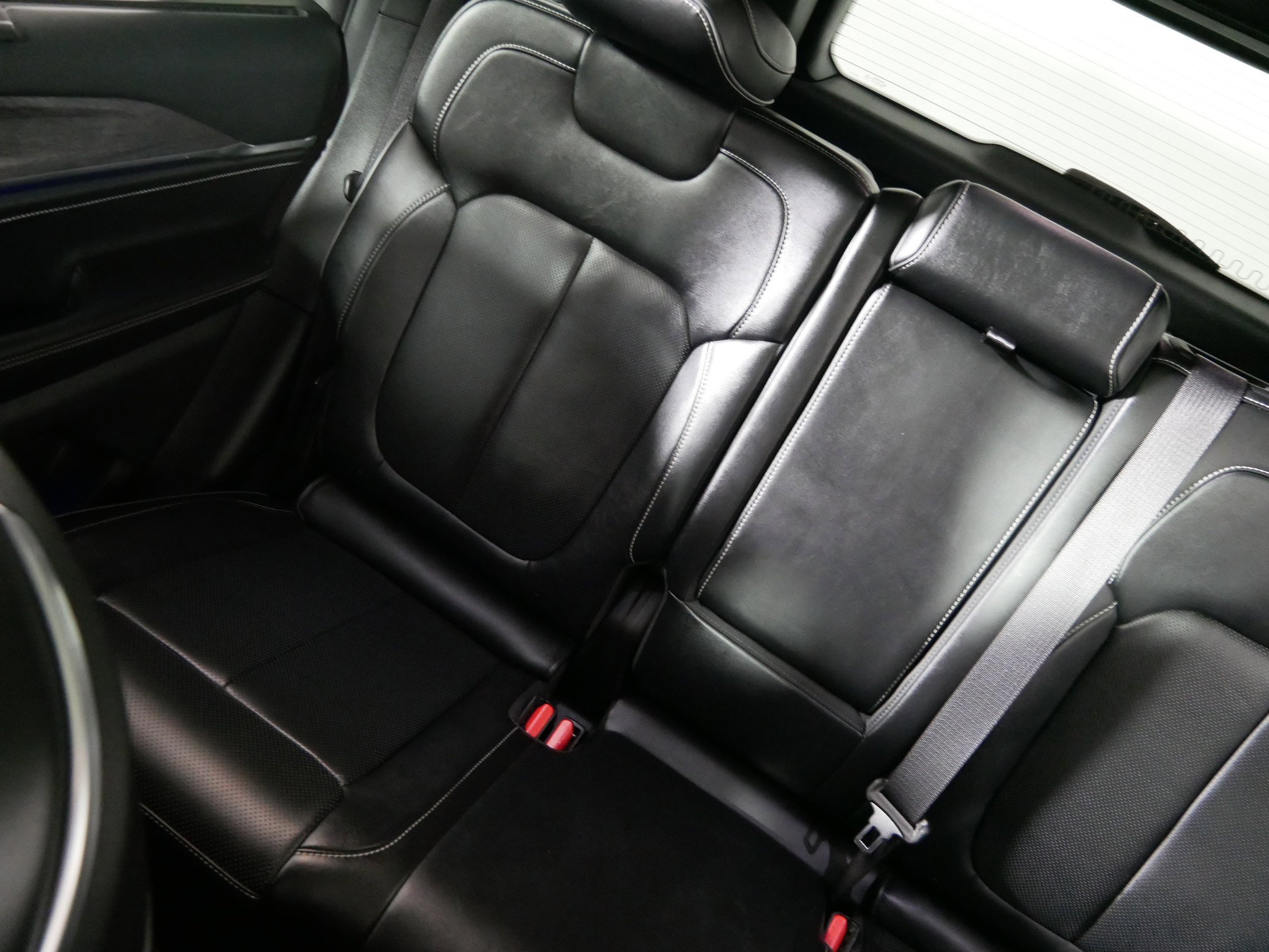 Used 2022 Jeep Grand Cherokee Overland w/ Luxury Tech Group IV image 12