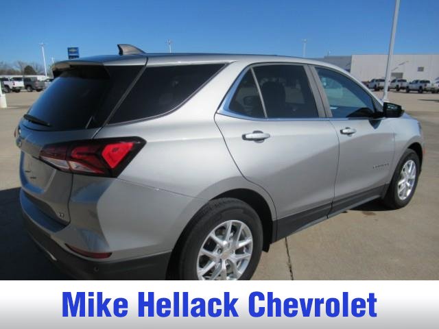 Used 2024 Chevrolet Equinox LT w/ LPO, Floor Liner Package FWD image 4