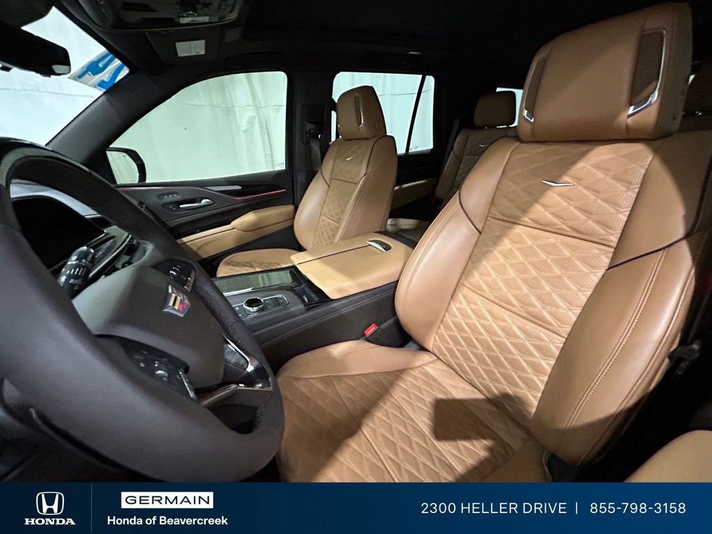 Used 2024 Cadillac Escalade Sport w/ LPO, ONYX Package image 26