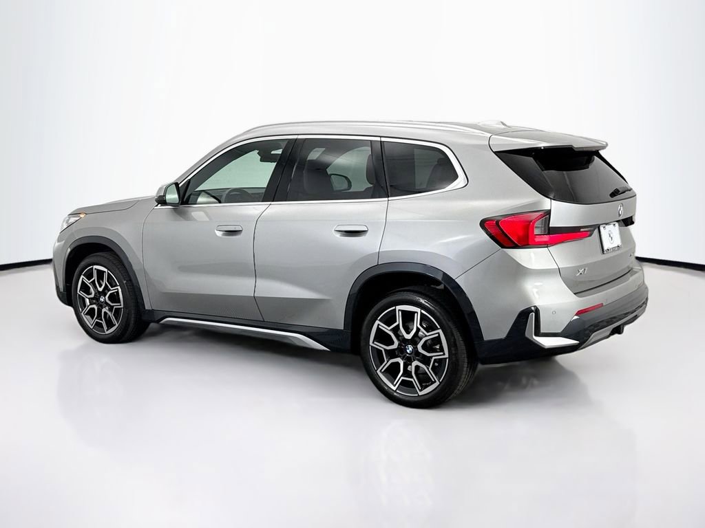 Certified 2025 BMW X1 xDrive28i w/ Premium Package image 7