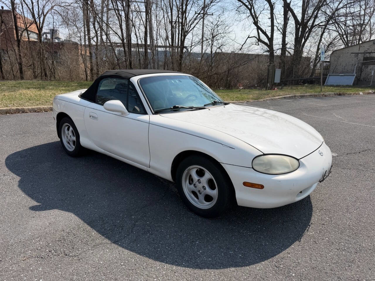 Used 1999 MAZDA MX-5 Miata image 4