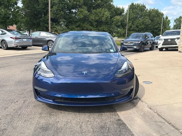 Used 2022 Tesla Model 3 Long Range AWD/4WD video 2