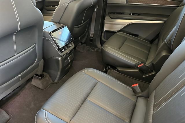 New 2026 Cadillac Vistiq Sport w/ LPO, Floor Liner Package image 12