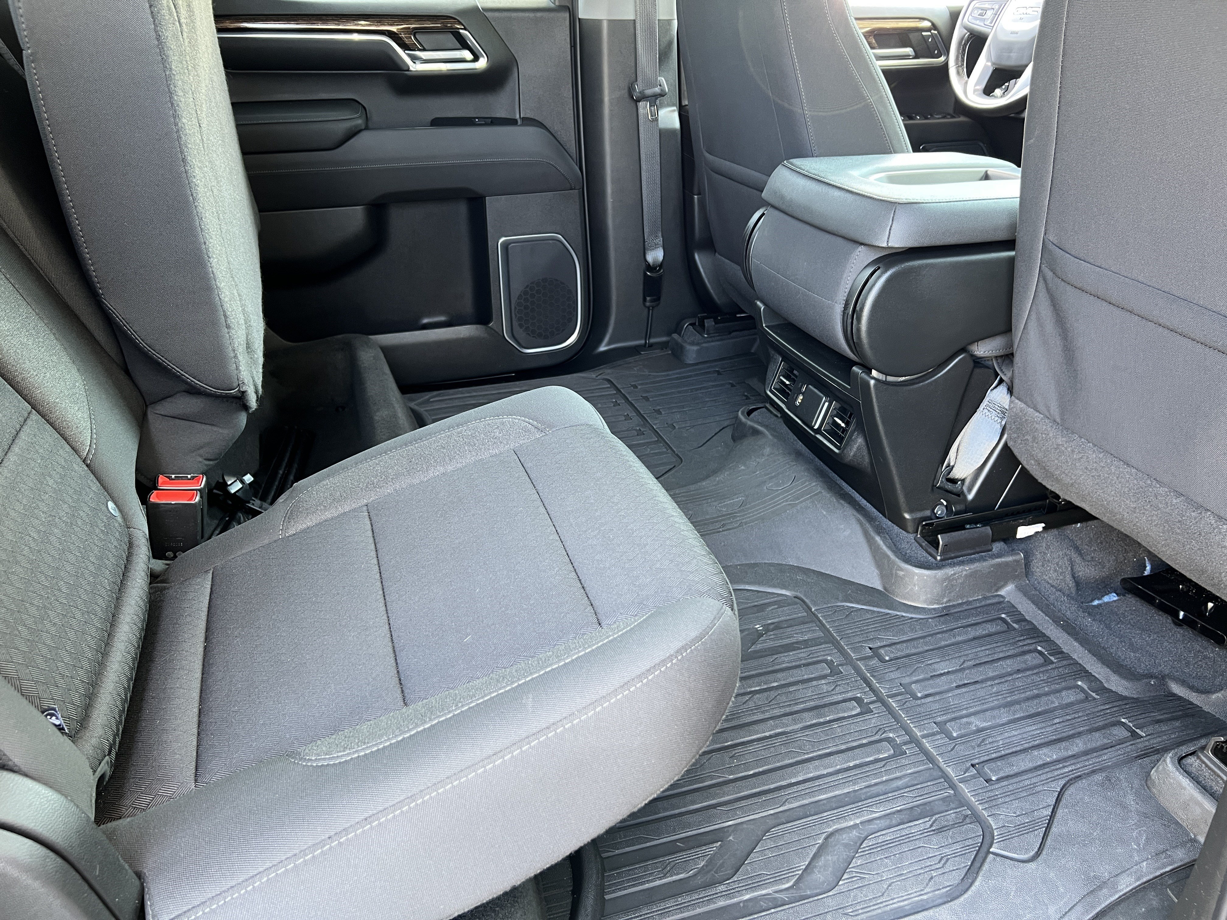 Used 2022 GMC Sierra 1500 Elevation w/ LPO, Elevation Black Package AWD/4WD image 18