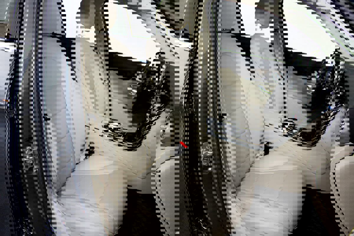 Used 2017 Mercedes-Benz GLC 300 4MATIC image 47