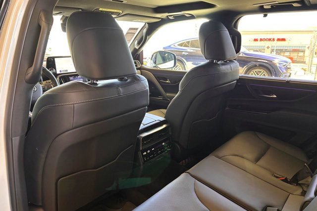Used 2026 Lexus LX 700h Luxury w/ Appearance Package AWD/4WD image 14