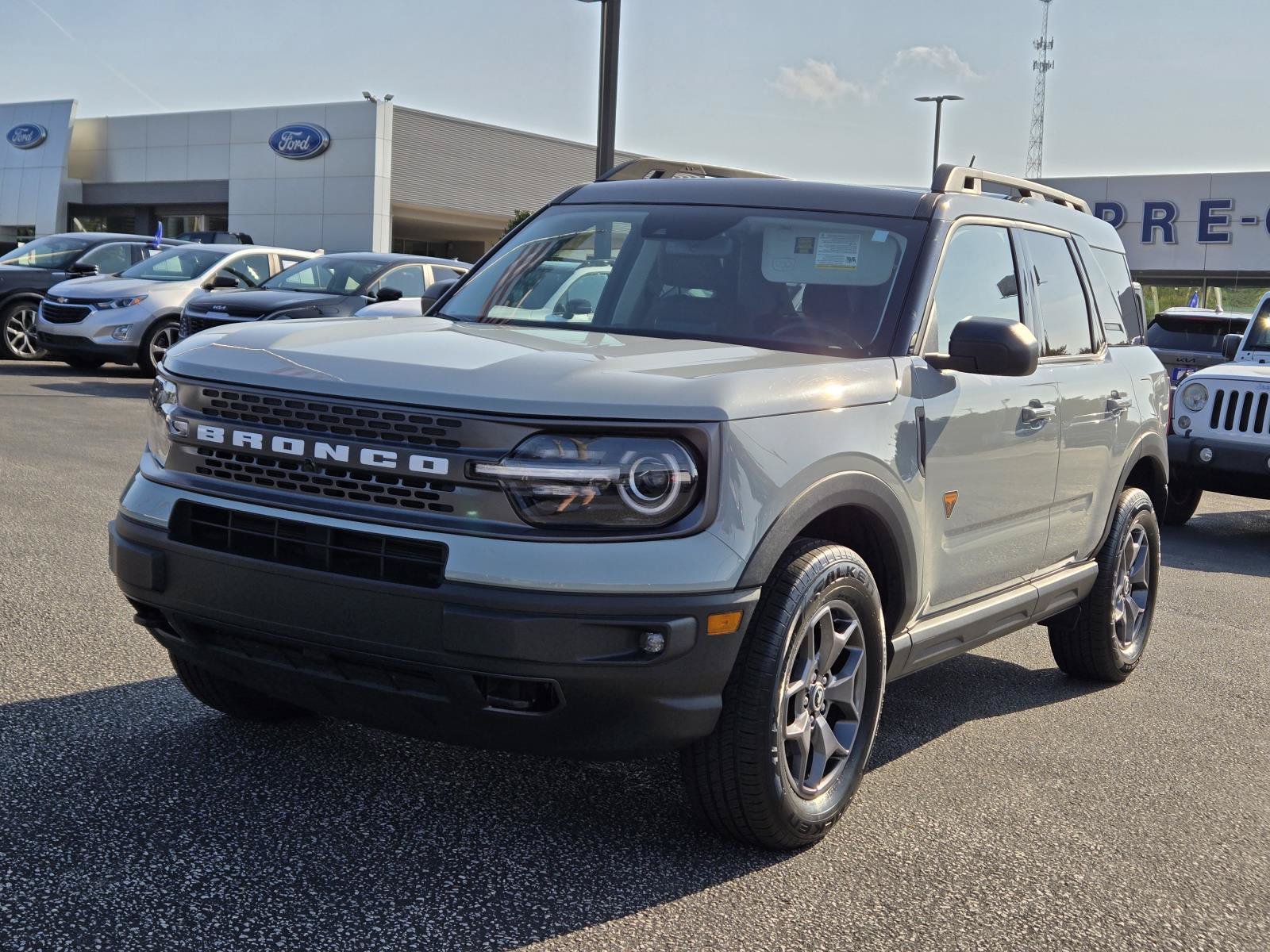 Used 2023 Ford Bronco Sport Badlands w/ Premium Package AWD/4WD image 2