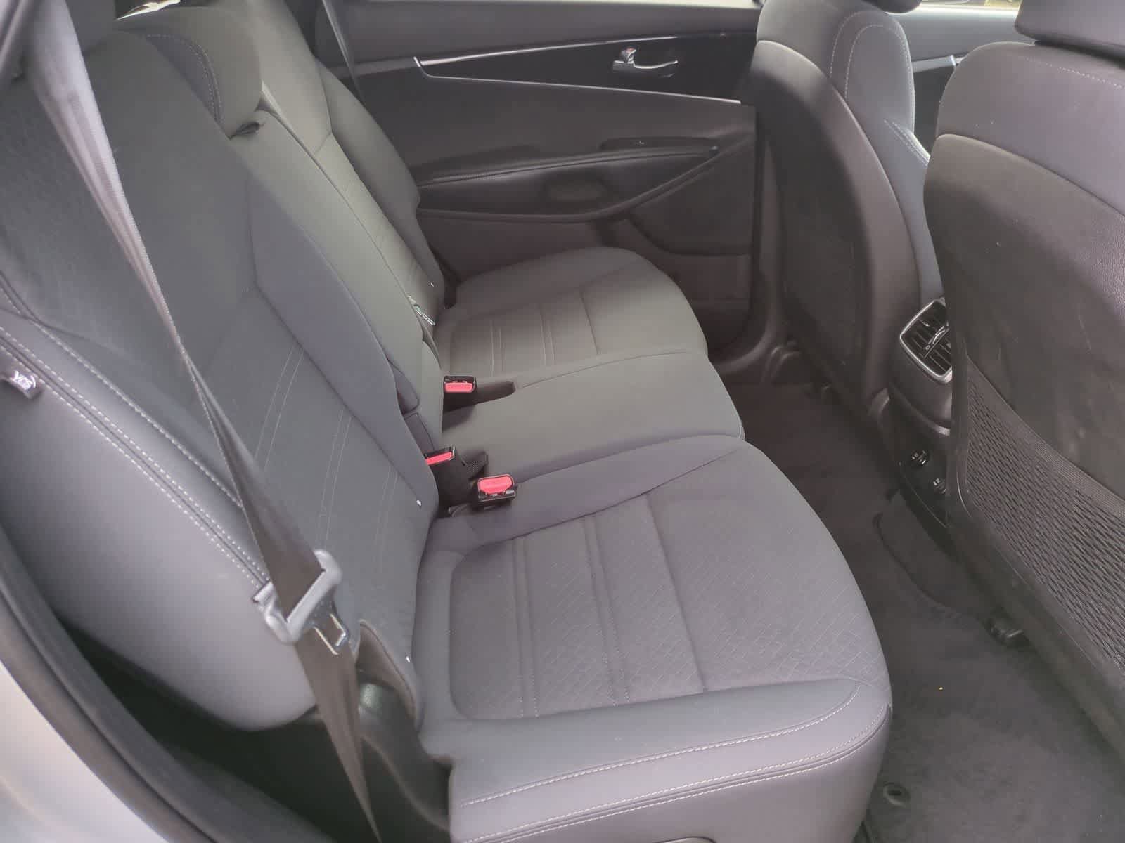 Used 2017 Kia Sorento FWD image 20