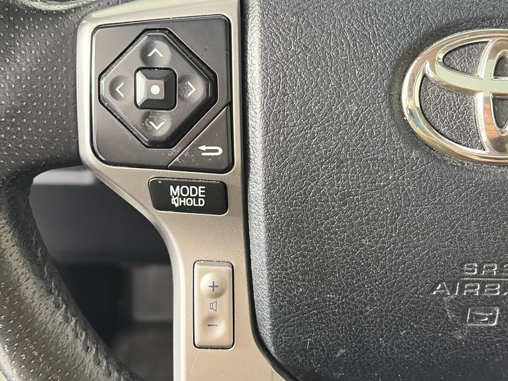 Used 2015 Toyota 4Runner Limited AWD/4WD image 17