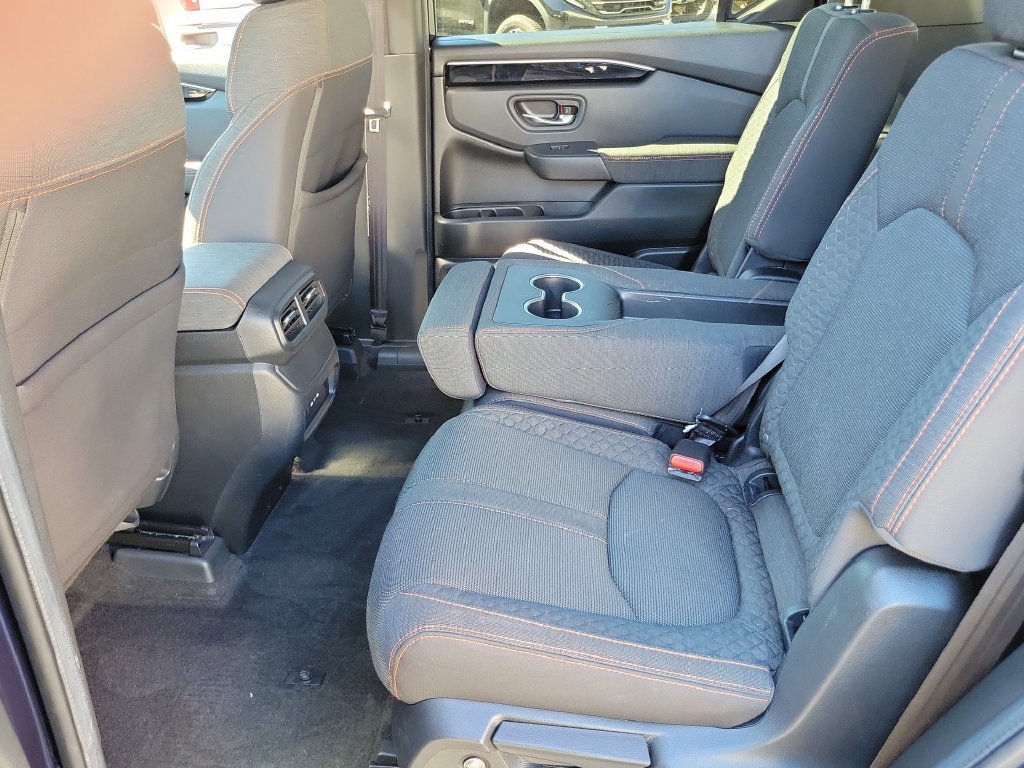 Certified 2024 Honda Pilot Sport image 13