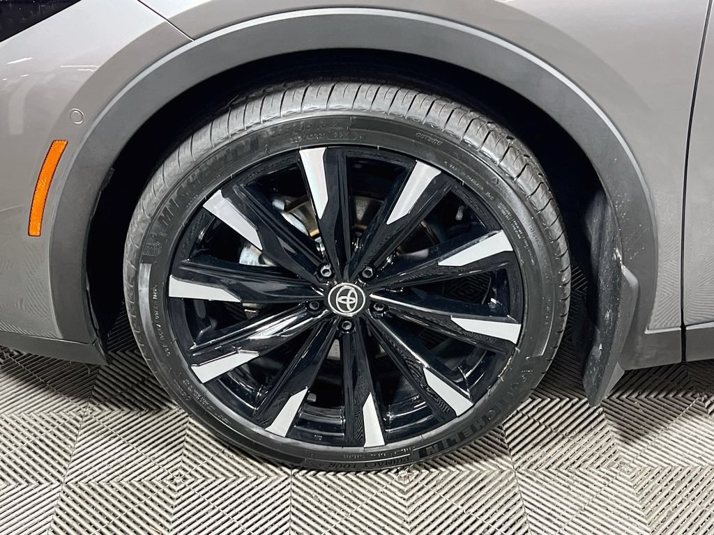Certified 2024 Toyota Crown Platinum AWD/4WD image 28
