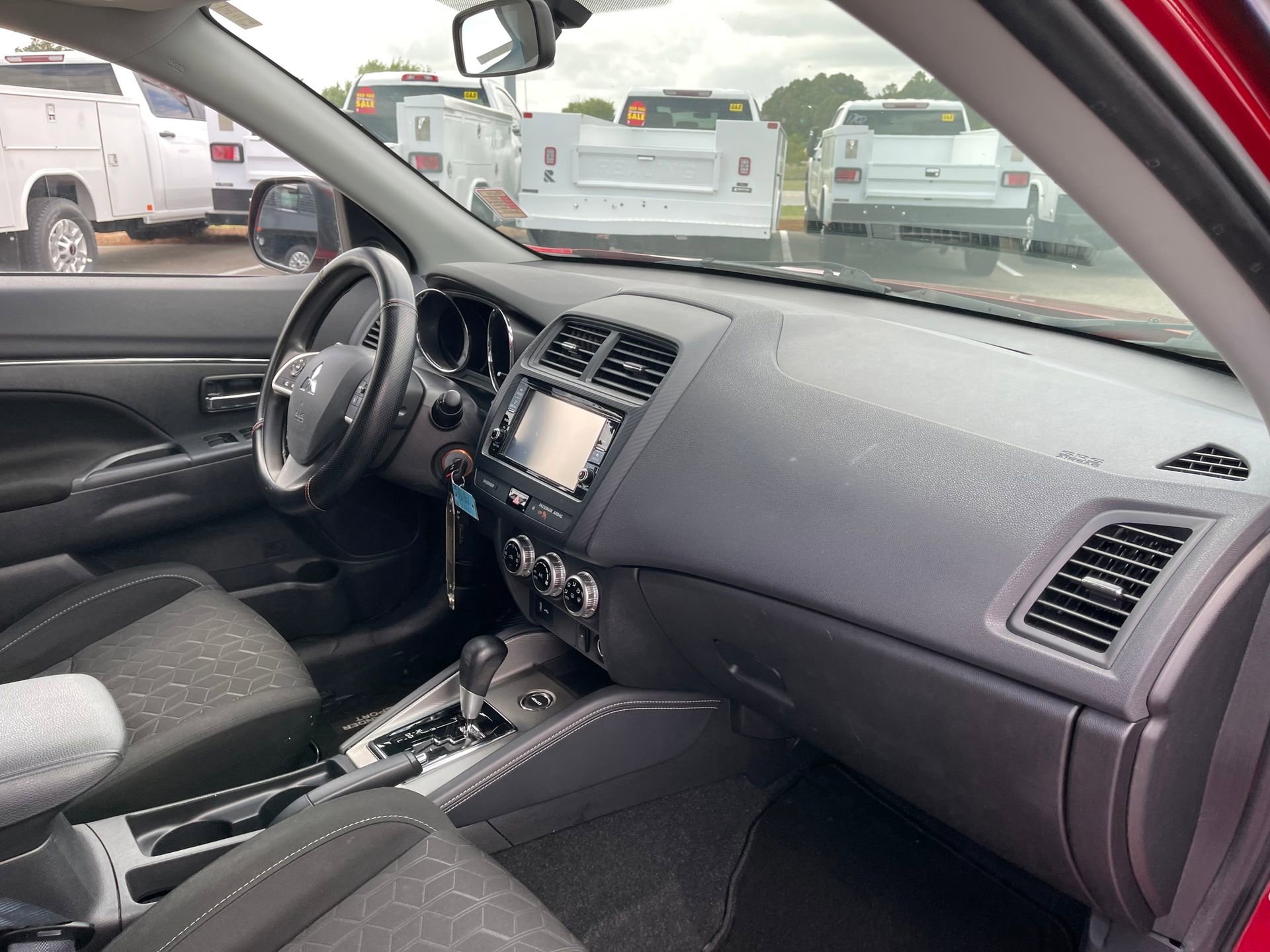 Used 2020 Mitsubishi Outlander Sport AWD image 32