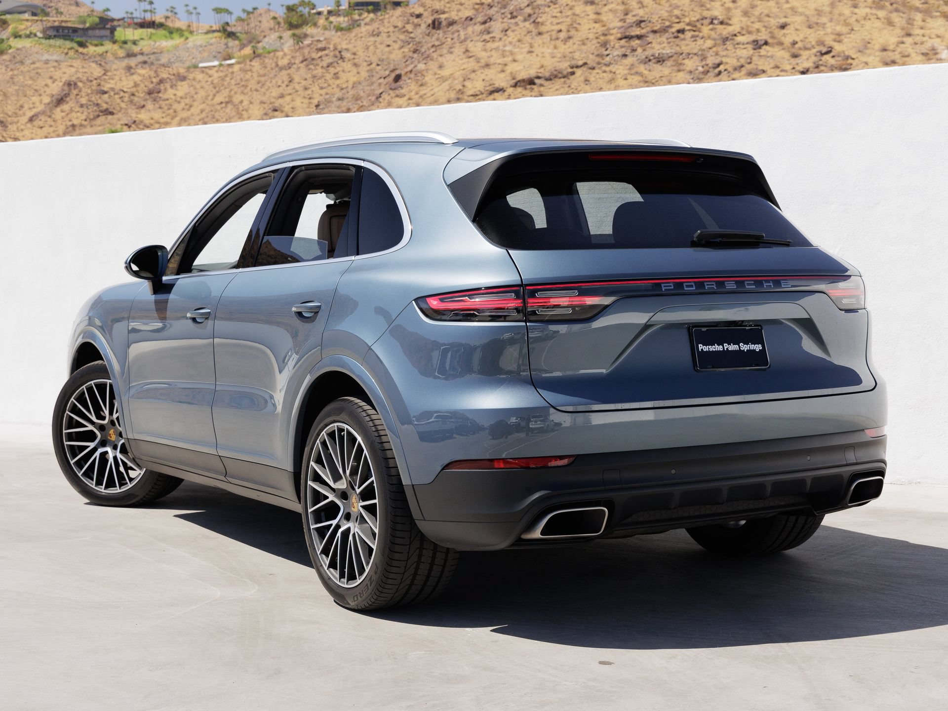 Certified 2019 Porsche Cayenne AWD/4WD image 3