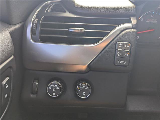 Used 2018 Chevrolet Tahoe LT AWD/4WD image 10