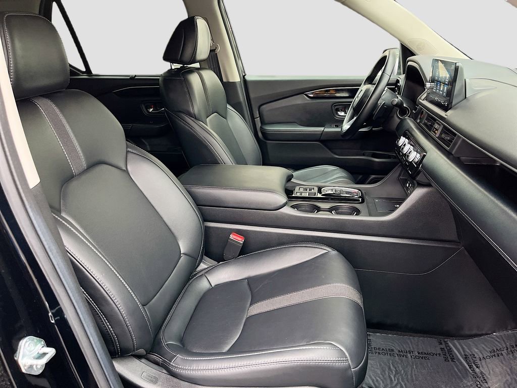 Used 2025 Honda Pilot EX-L image 28