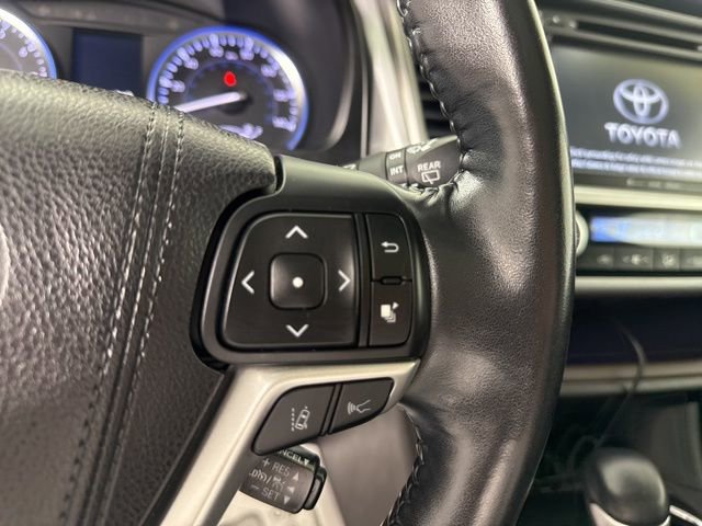 Used 2018 Toyota Highlander Limited Platinum image 35