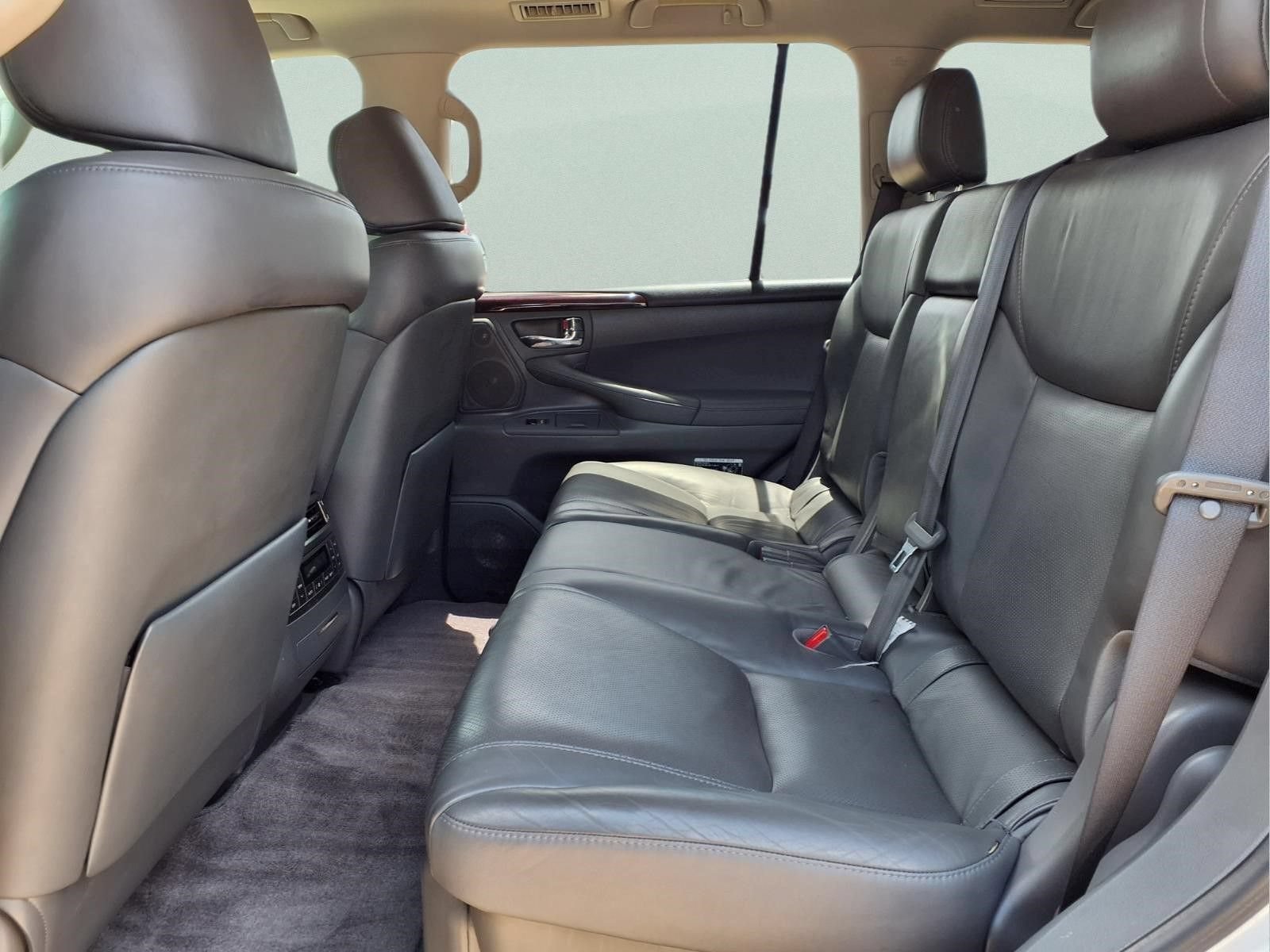 Used 2009 Lexus LX 570 4WD image 11