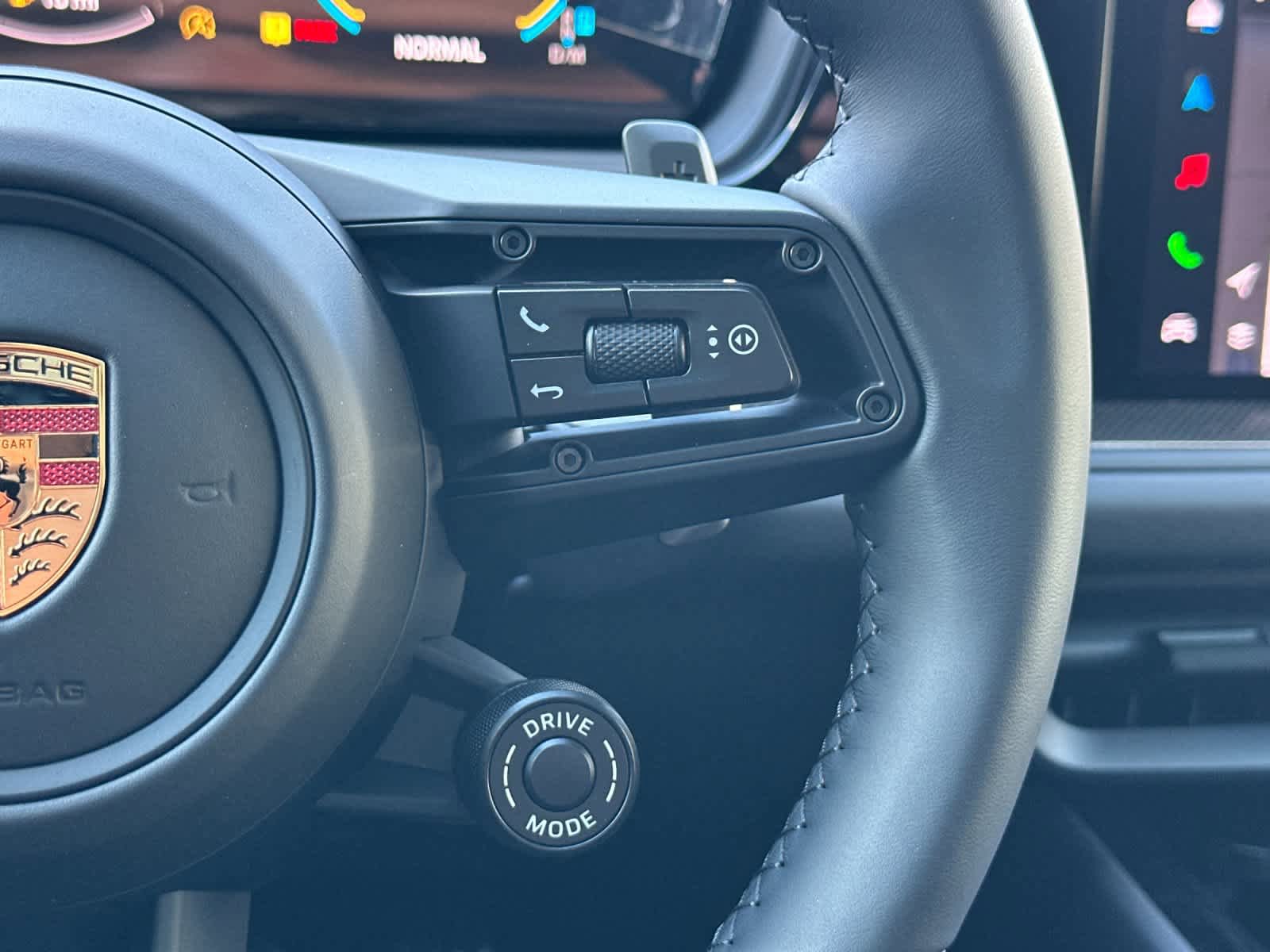 New 2026 Porsche Cayenne GTS AWD/4WD image 29