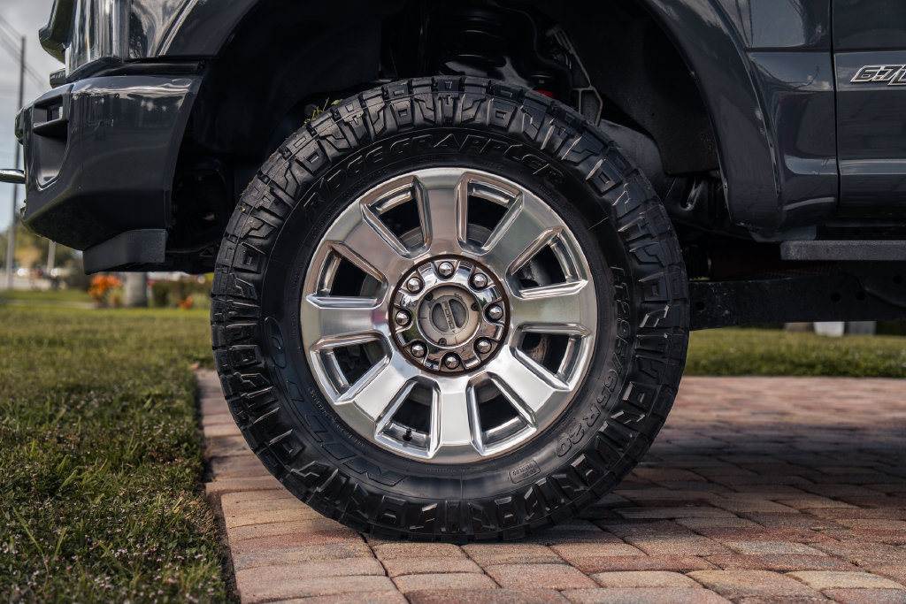 Used 2021 Ford F250 Platinum w/ Tremor Off-Road Package AWD/4WD image 15