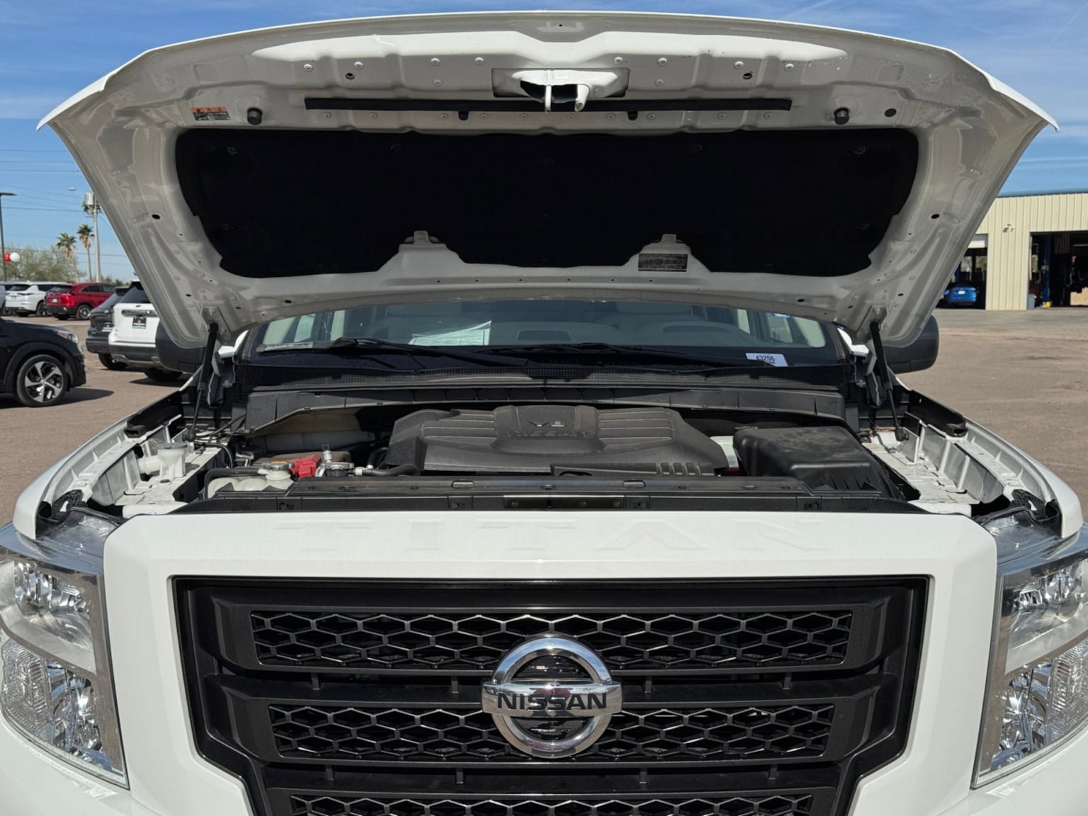 Used 2022 Nissan Titan SV w/ SV Convenience Package RWD image 20