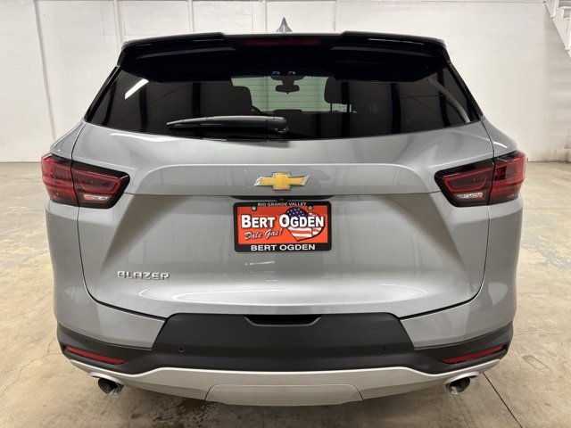 Used 2025 Chevrolet Blazer LT w/ Driver Confidence Package image 6