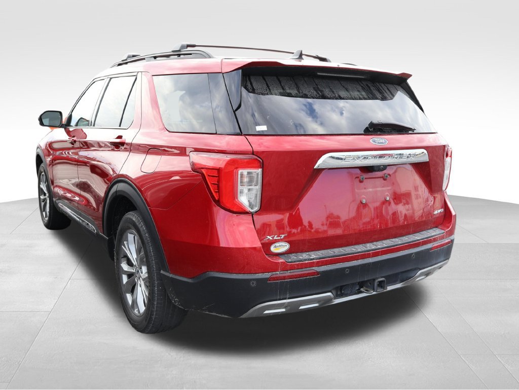 Used 2022 Ford Explorer XLT w/ Equipment Group 202A AWD/4WD image 23