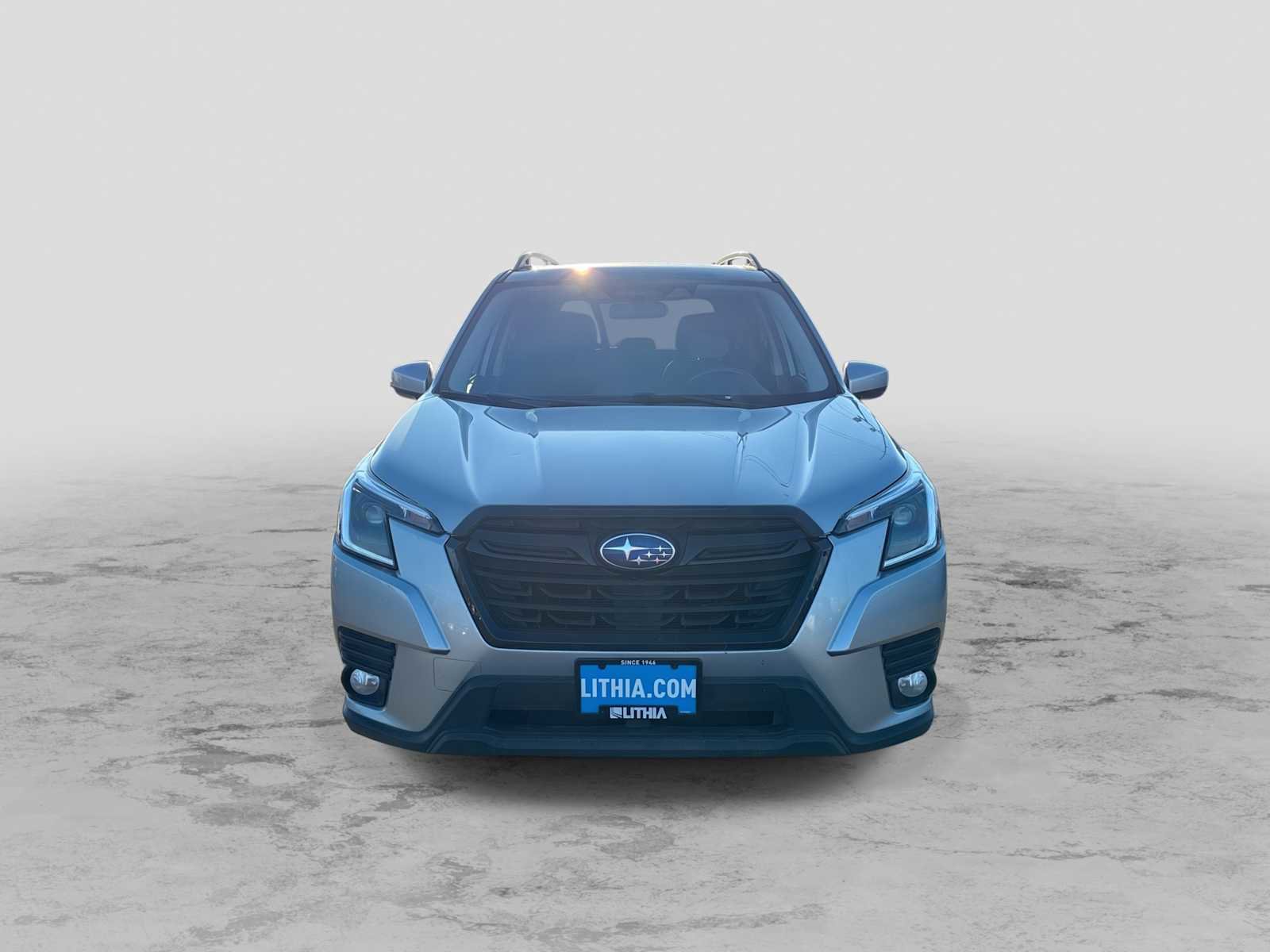 Used 2022 Subaru Forester Premium AWD/4WD image 3