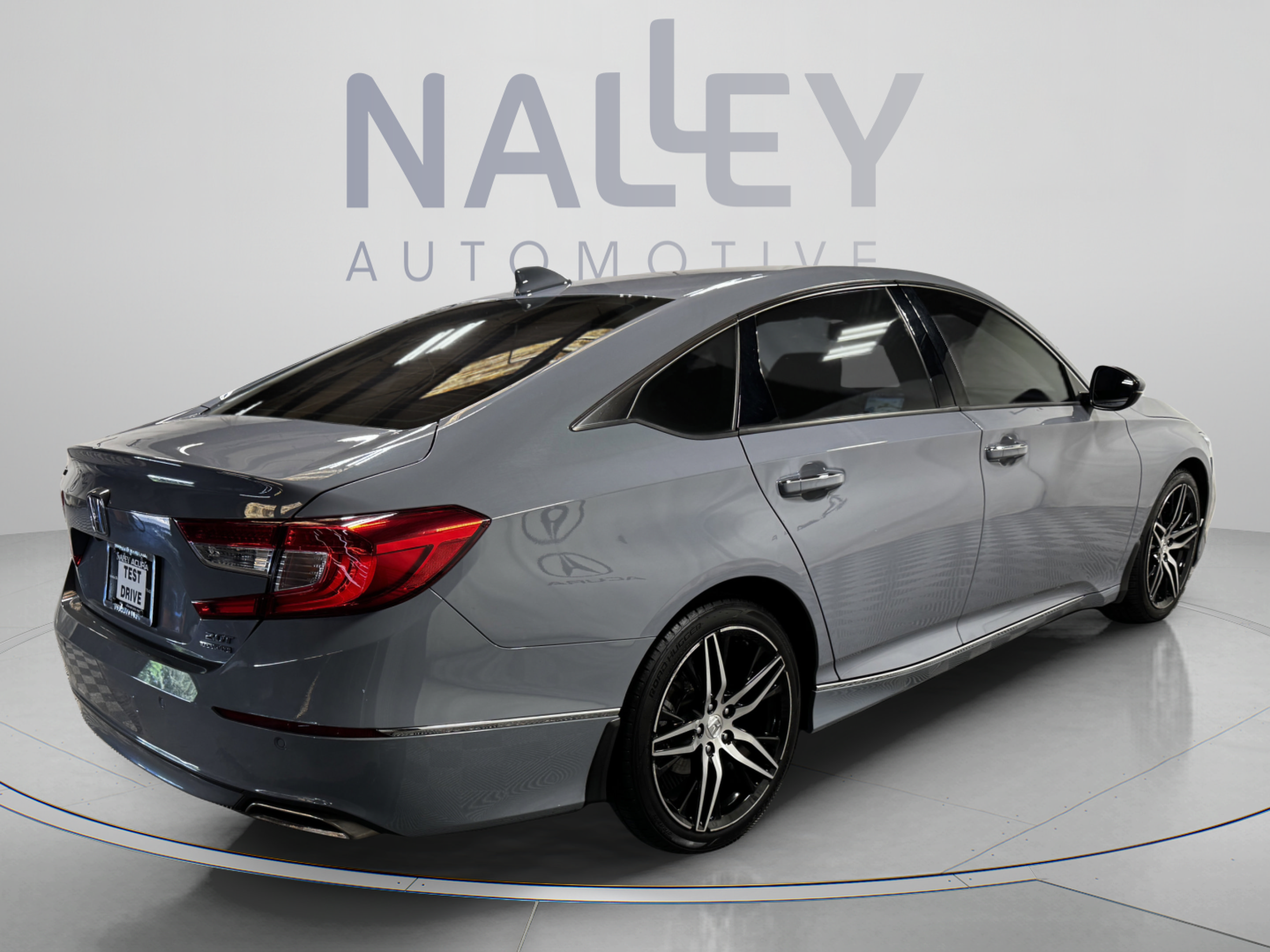 Used 2021 Honda Accord Touring image 5