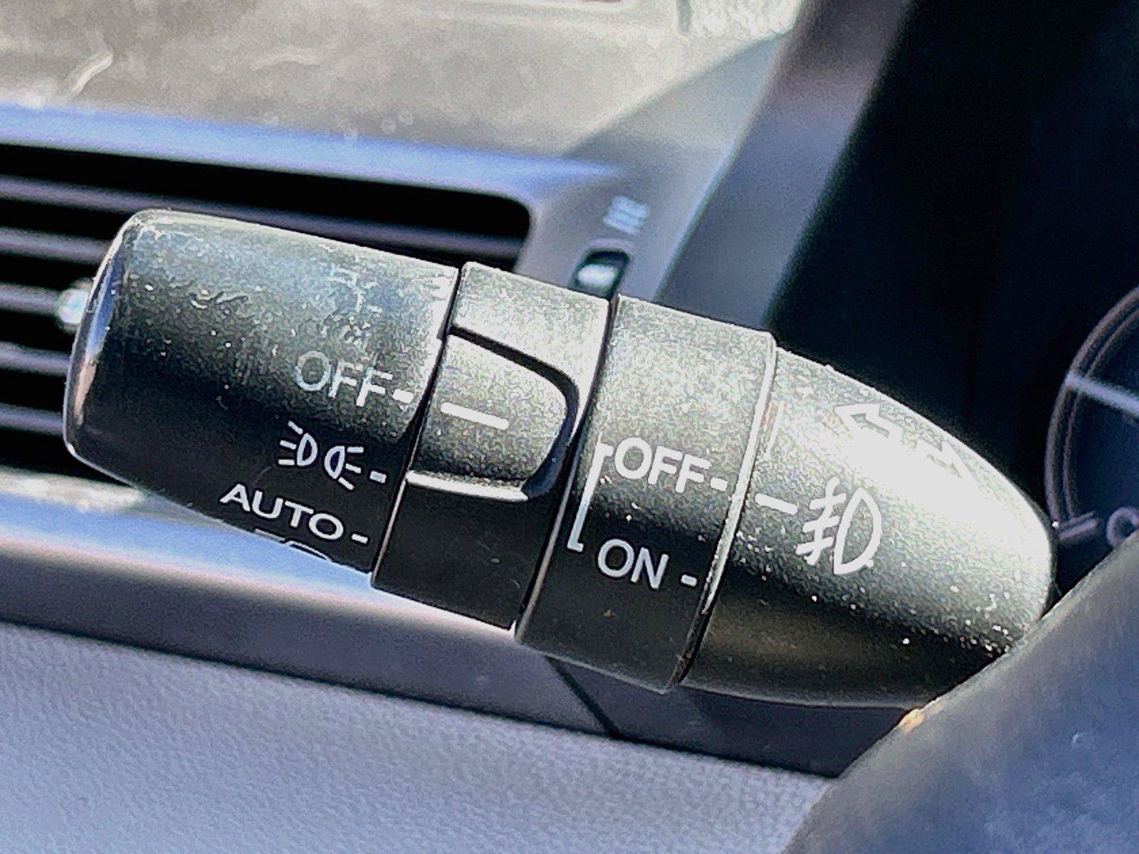 Used 2015 Honda Odyssey Touring image 32