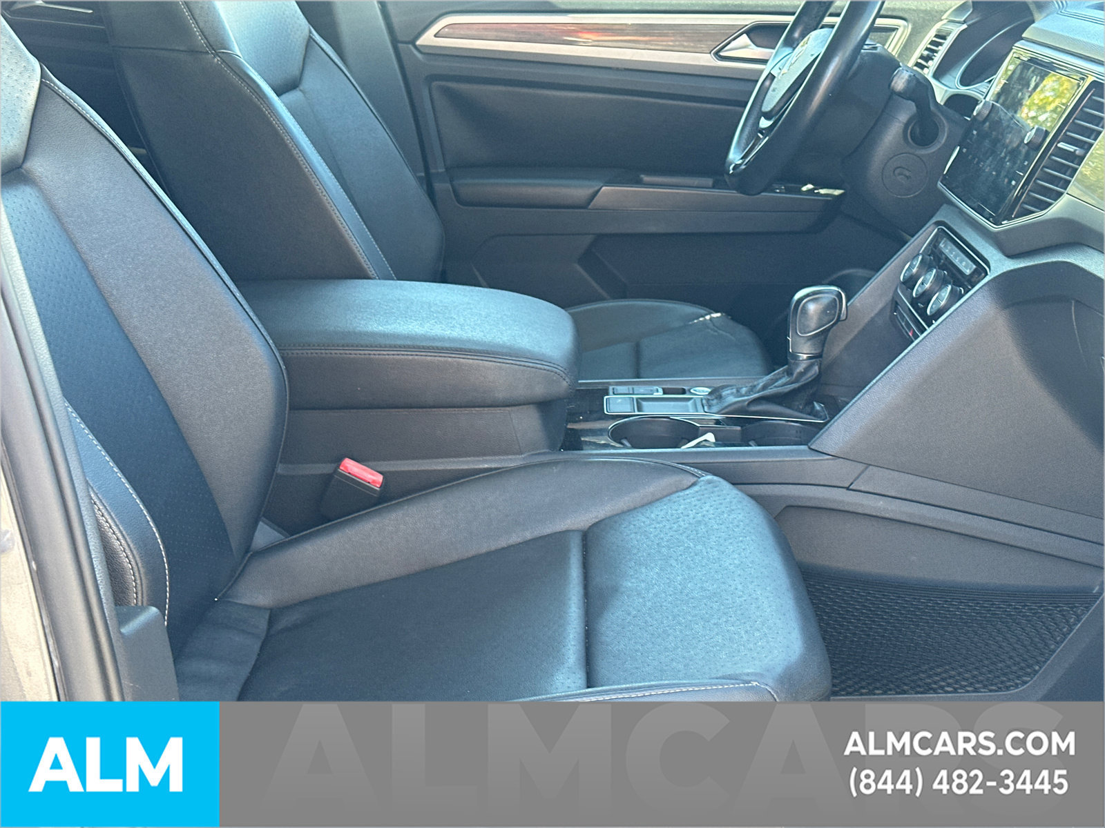 Used 2018 Volkswagen Atlas SEL FWD image 14