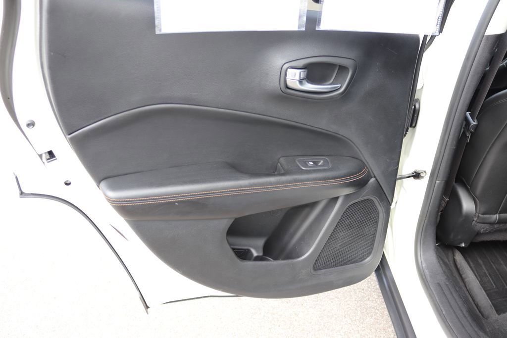 Used 2020 Jeep Compass Limited image 12