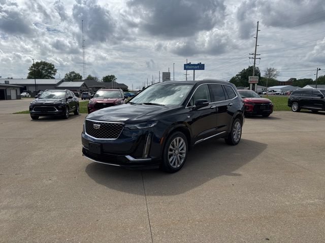Used 2022 Cadillac XT6 Premium Luxury w/ Technology Package AWD/4WD image 3
