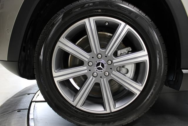 Used 2022 Mercedes-Benz GLS 450 4MATIC image 37