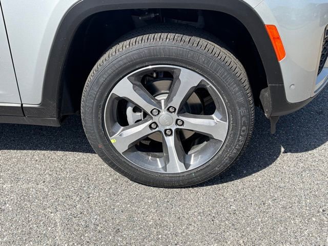 New 2026 Jeep Grand Cherokee Limited AWD/4WD image 11