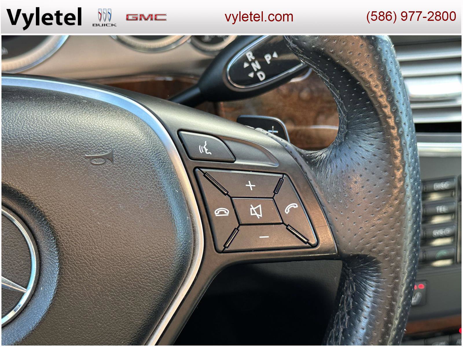 Used 2013 Mercedes-Benz E 350 4MATIC Sedan image 25