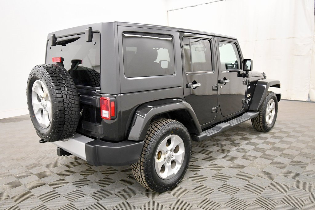 Used 2014 Jeep Wrangler Unlimited Sahara w/ Dual Top Group image 8