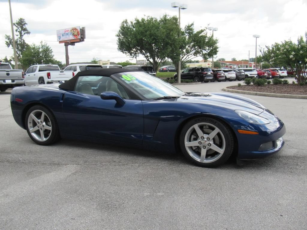 Used 2005 Chevrolet Corvette Convertible w/ Preferred Equipment Group RWD image 2