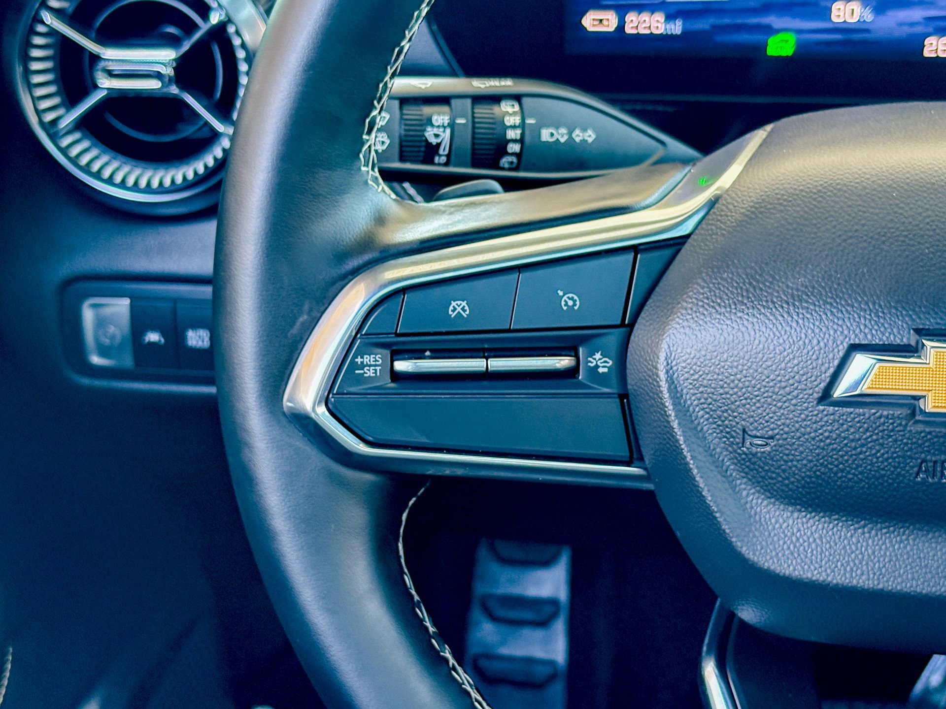 Used 2024 Chevrolet Blazer EV LT image 25