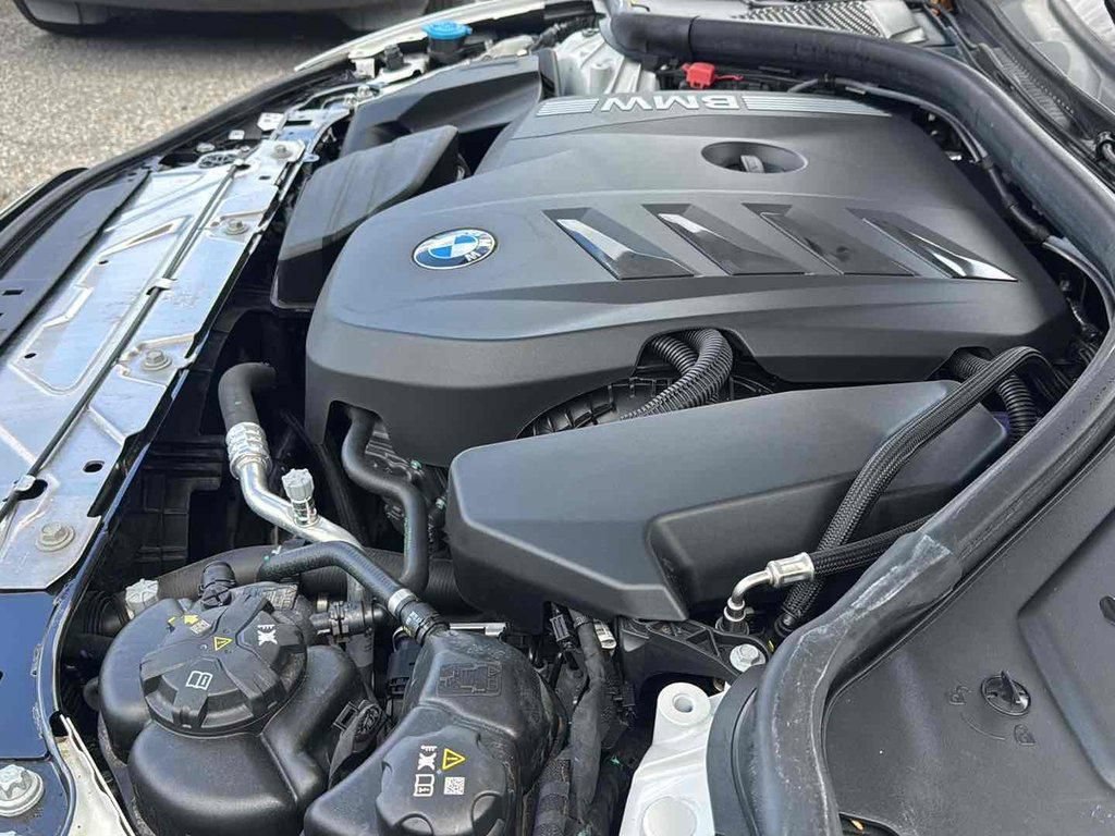 Used 2025 BMW 330i xDrive Sedan AWD/4WD image 38