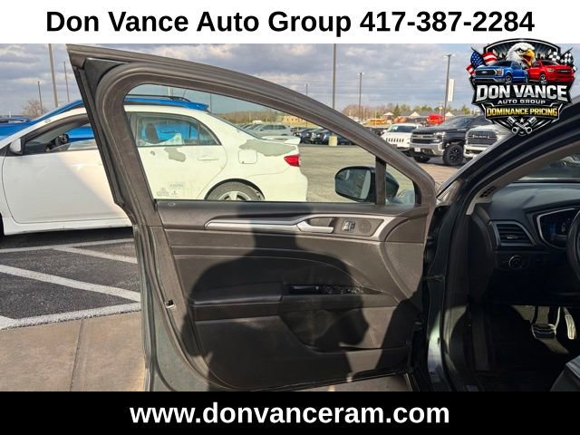 Used 2015 Ford Fusion Titanium image 10