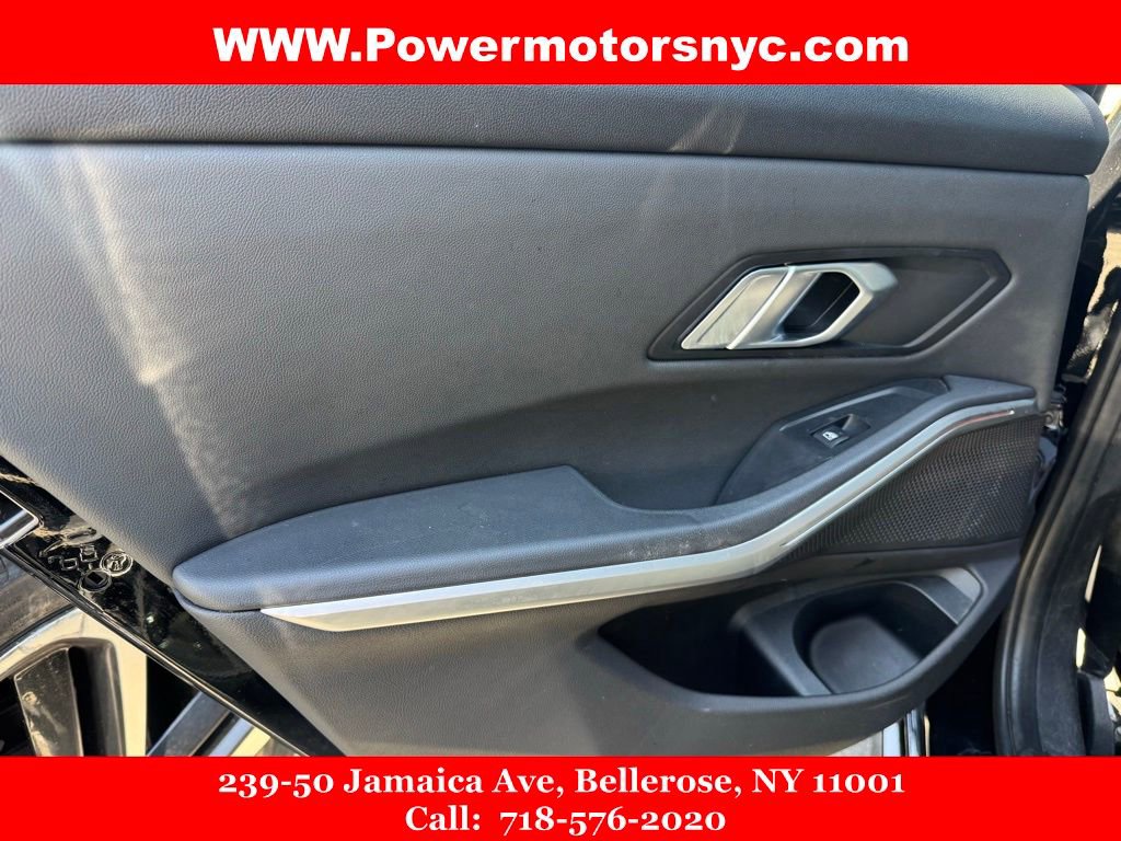 Used 2019 BMW 330i xDrive Sedan w/ Driving Assistance Package AWD/4WD image 31
